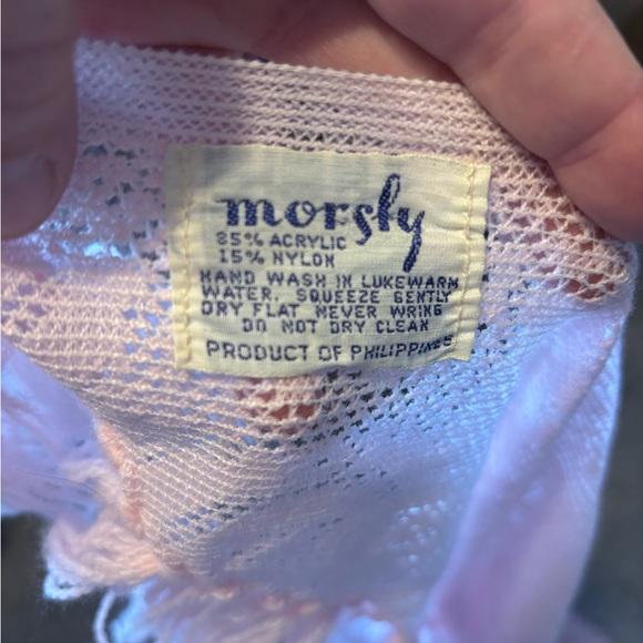 Vintage 70s Crocheted, Fringed Women's Shawl - Picture 3 of 3